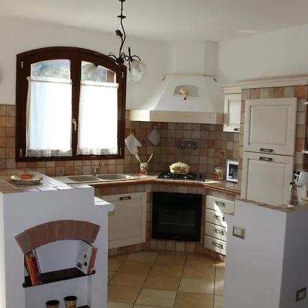 Casa Vacanze Il Mirto * 贡内萨